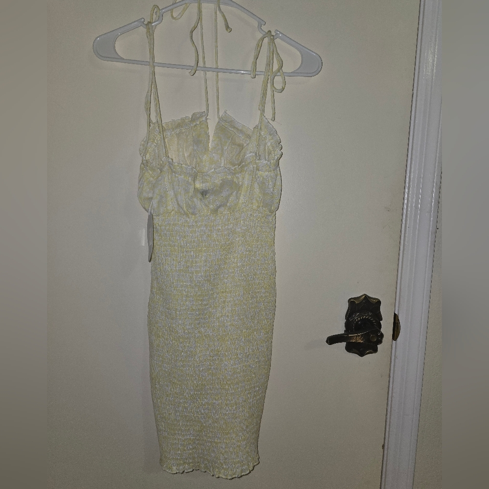NWT Princess Polly Yellow Smocked Floral Mini Dress Size: 4 - Picture 9 of 10